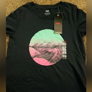 Levi’s T-Shirt